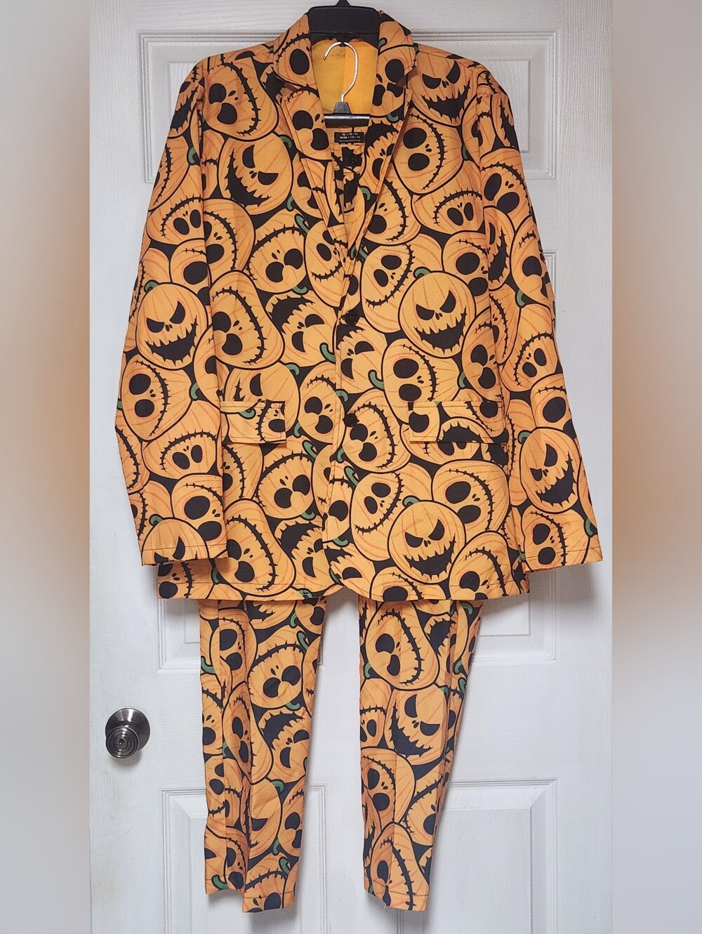 Halloween Men's Pumpkin Jack O Lantern Print 2 PC Suit Size Large